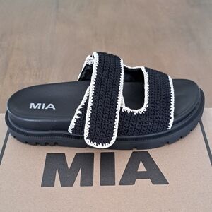 MIA Gabri Women's Knit Sandal - Color: Black / White - Size: 7.5
